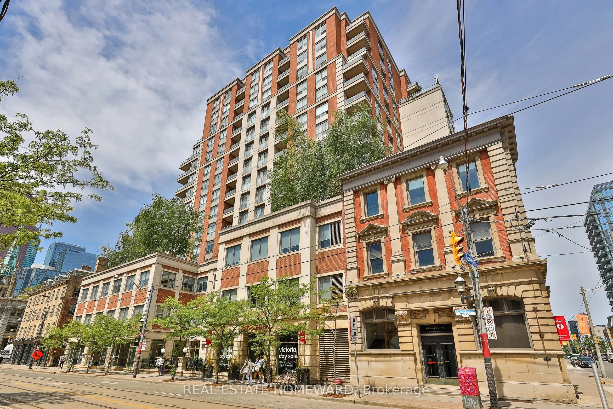 Condo Apartment in Toronto