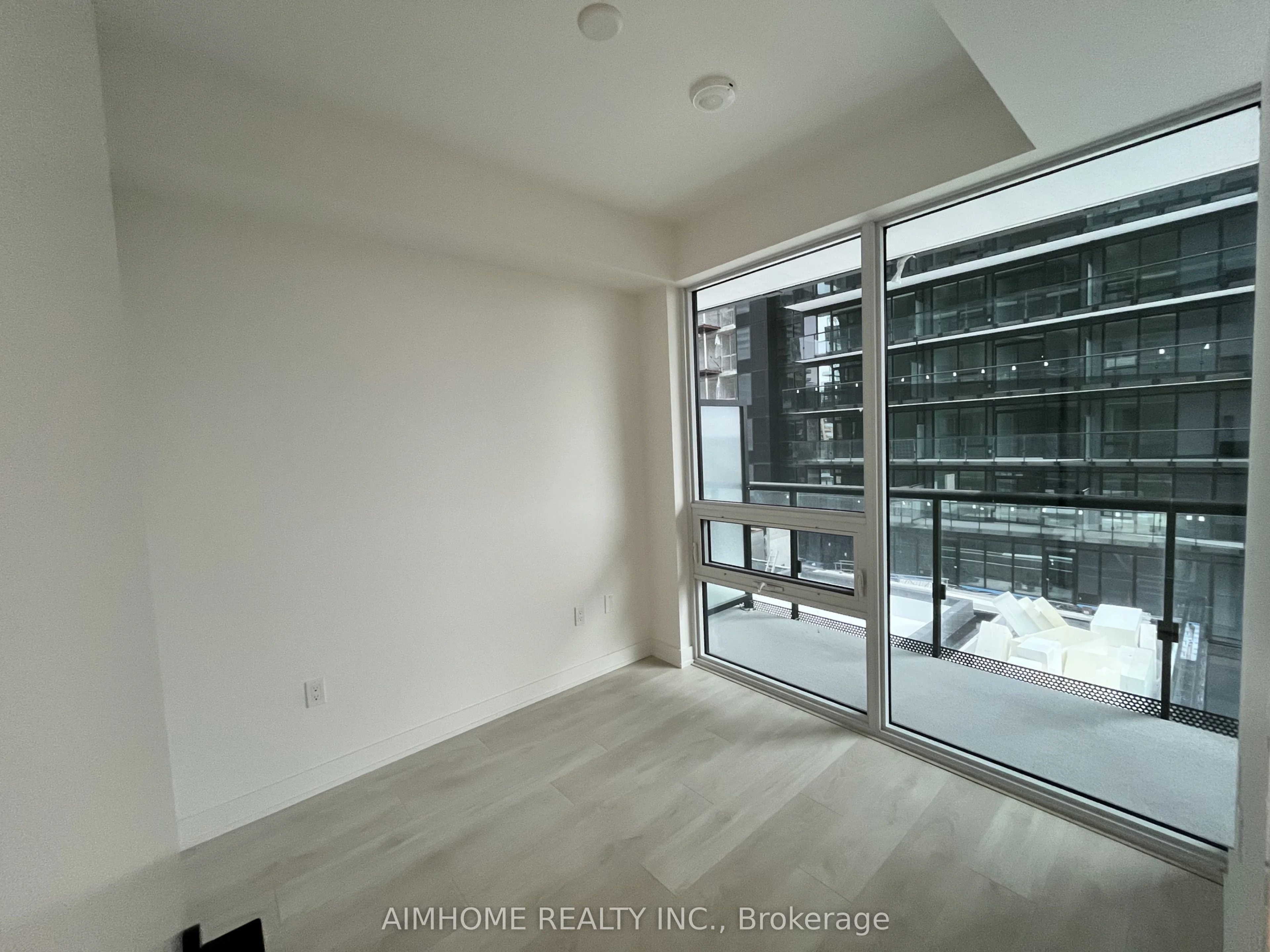 127 Broadway Avenue 1109S, Toronto C10, ON M4P 0A5
