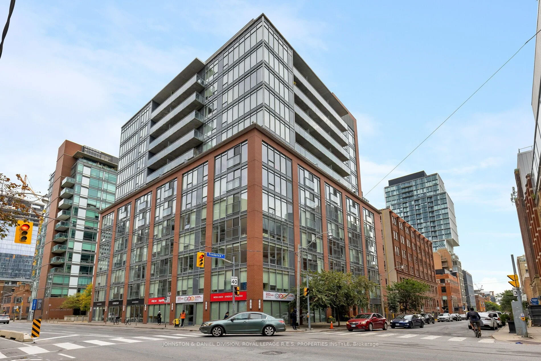 Condo Apartment in Toronto