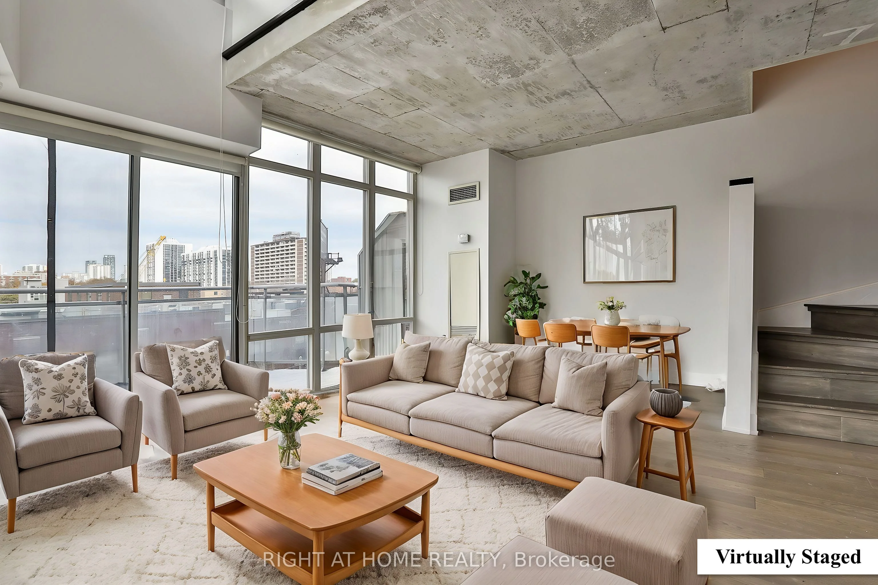 Condo Apartment in Toronto