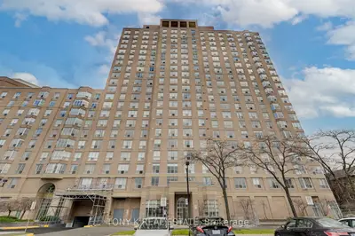 Condo Apartment in Toronto