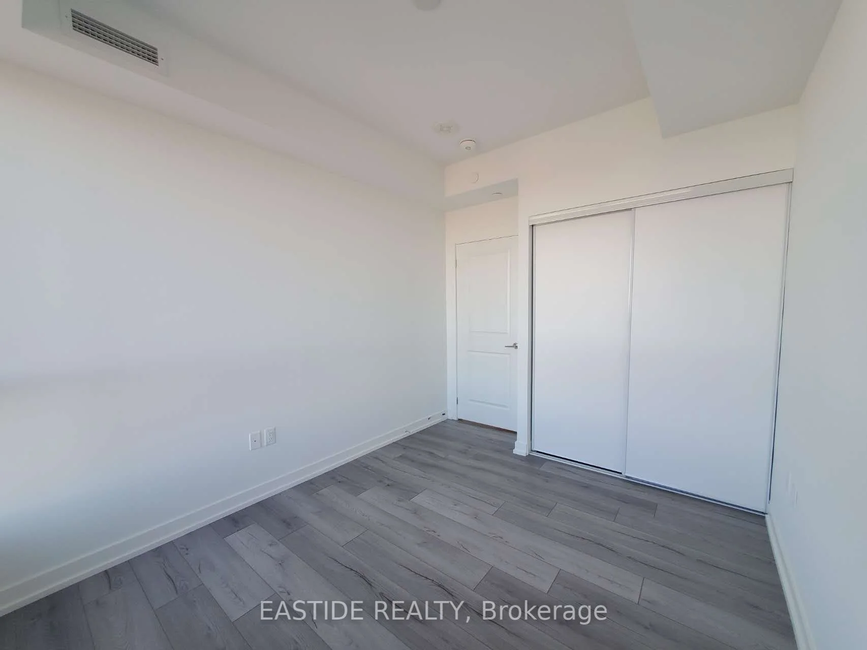 395 Bloor Street E 4910, Toronto C08, ON M4W 0B4