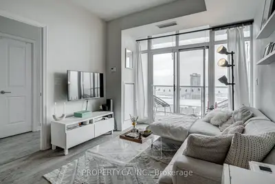 Condo Apartment in Toronto