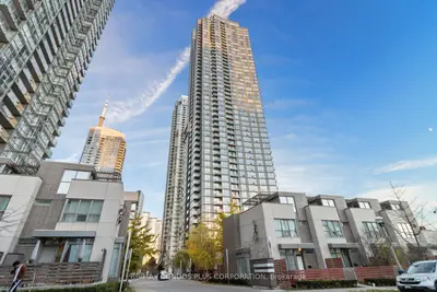 Condo Apartment in Toronto