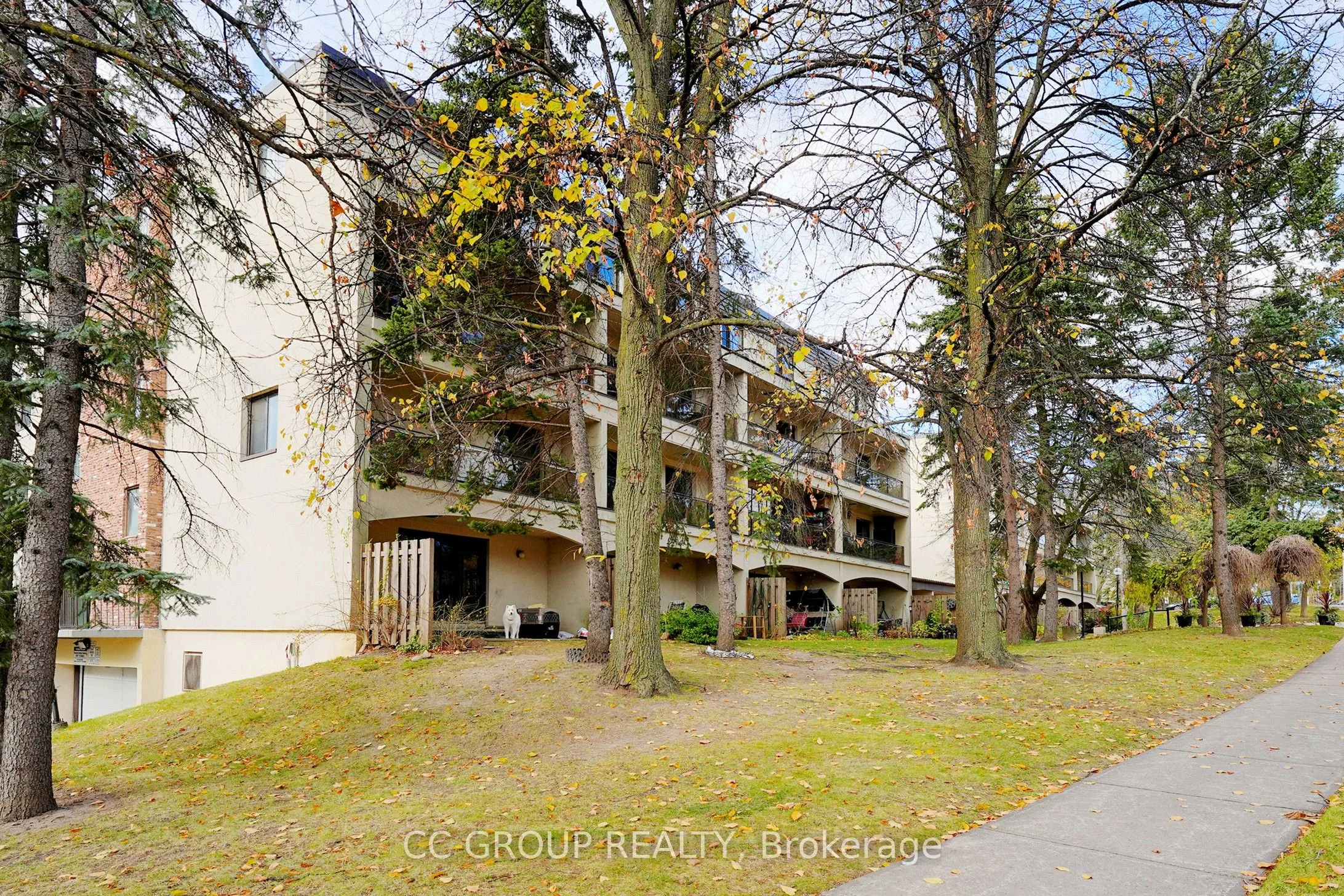 Condo Townhouse in Toronto