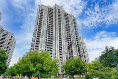 Condo Apartment in Toronto