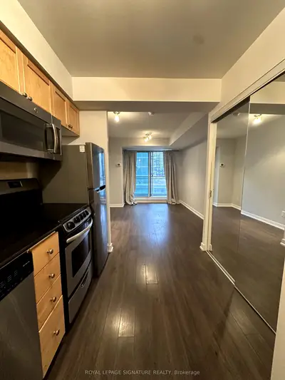 Condo Apartment in Toronto