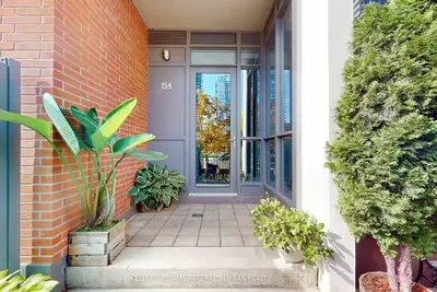 Condo Townhouse in Toronto