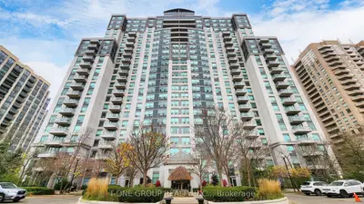 Condo Apartment in Toronto