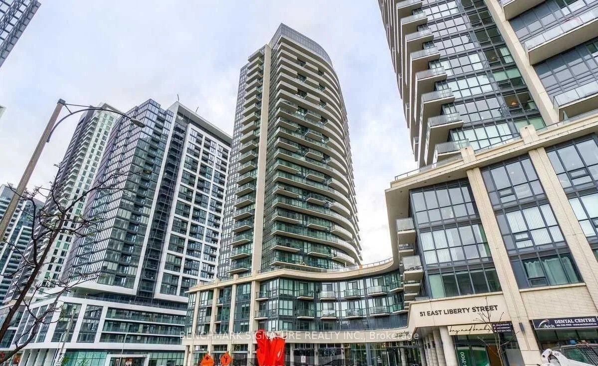 51 East Liberty Street 908, Toronto C01, On M6k 3p8