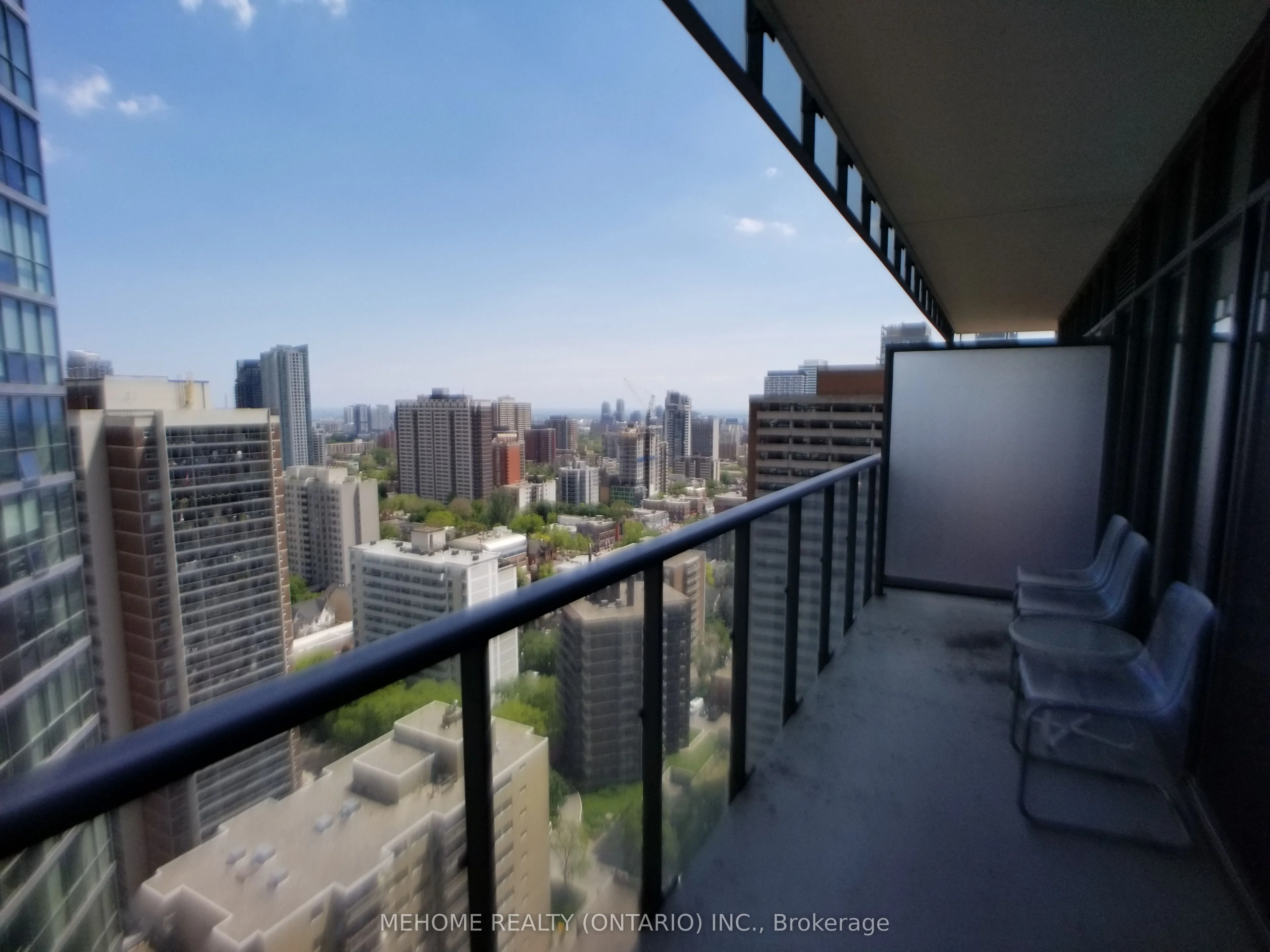 33 Charles Street E 2302, Toronto C08, On M4y 0a2