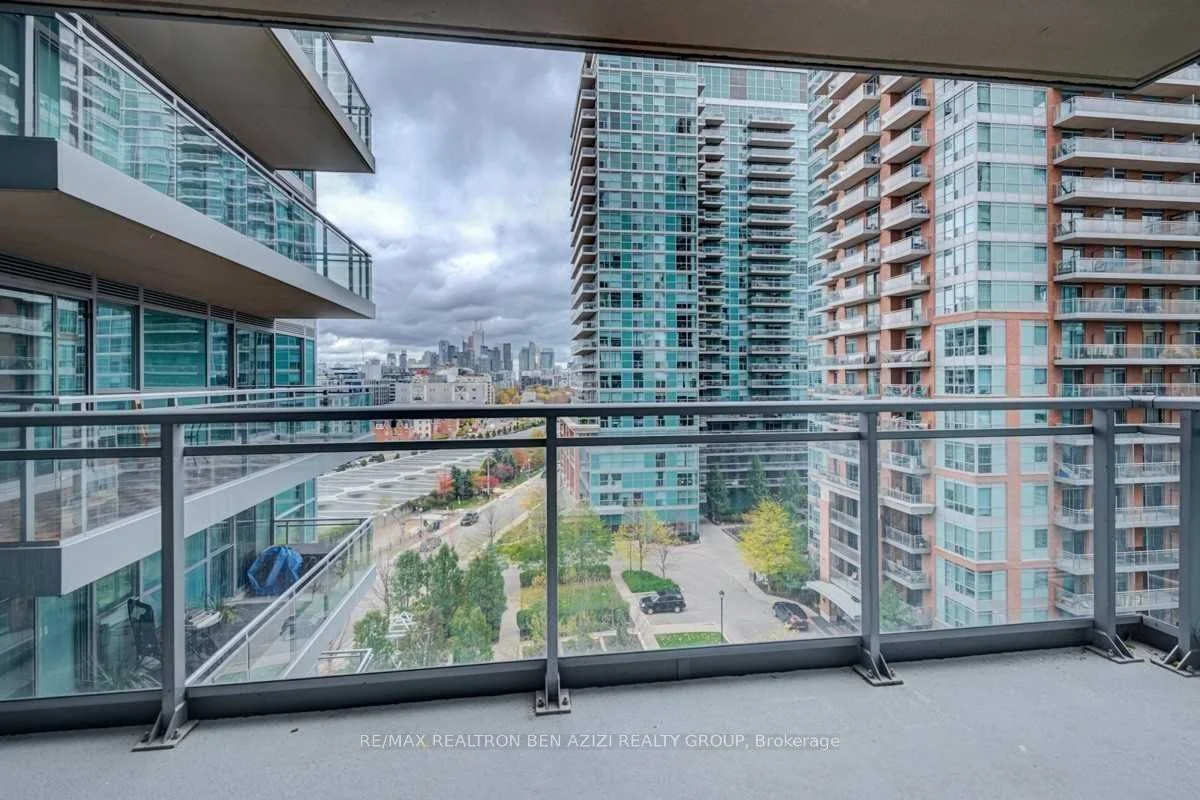 100 Western Battery Road 813, Toronto C01, ON M6K 3S2