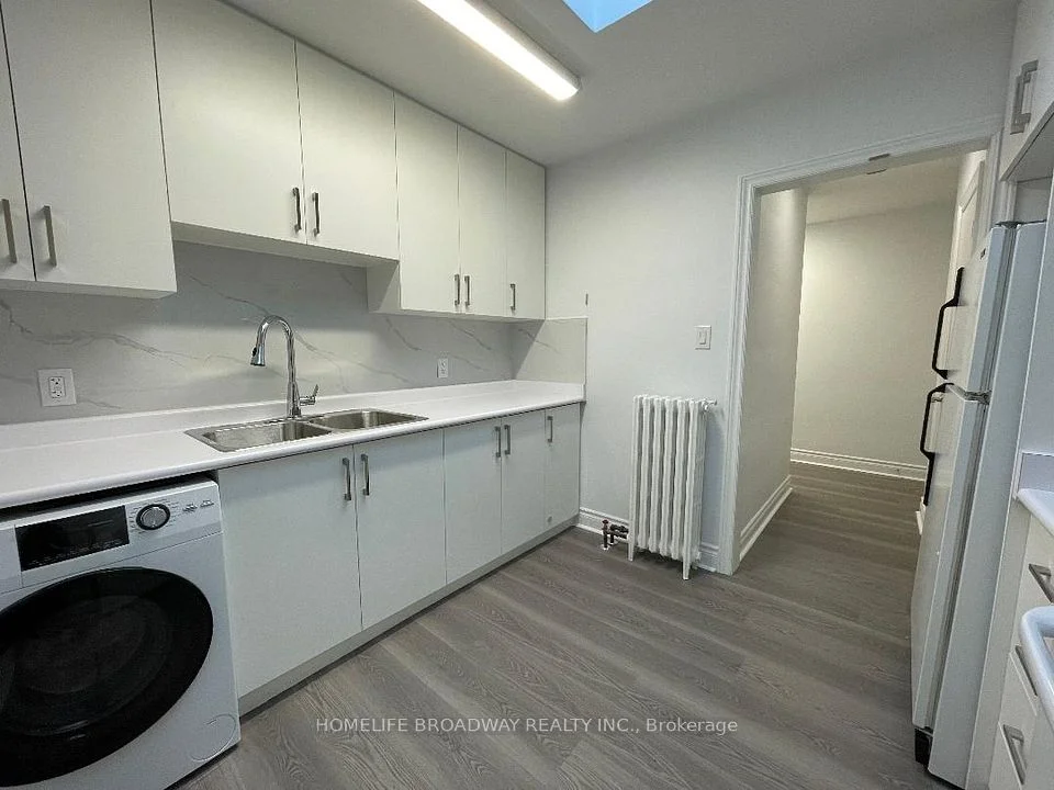 1521 Bayview Avenue 3, Toronto C11, ON M4G 3B5