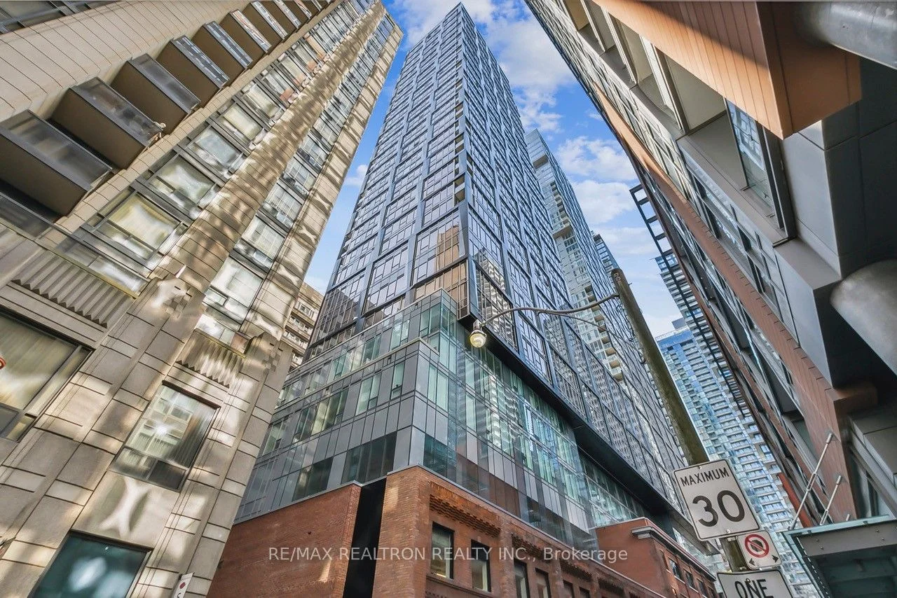 15 Mercer Street 4102, Toronto C01, On M5v 1h2