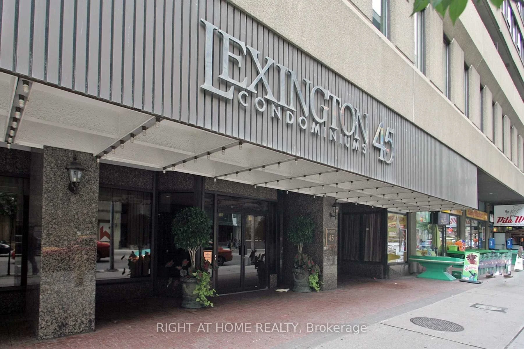 45 Carlton Street 408, Toronto C08, ON M5B 2H9
