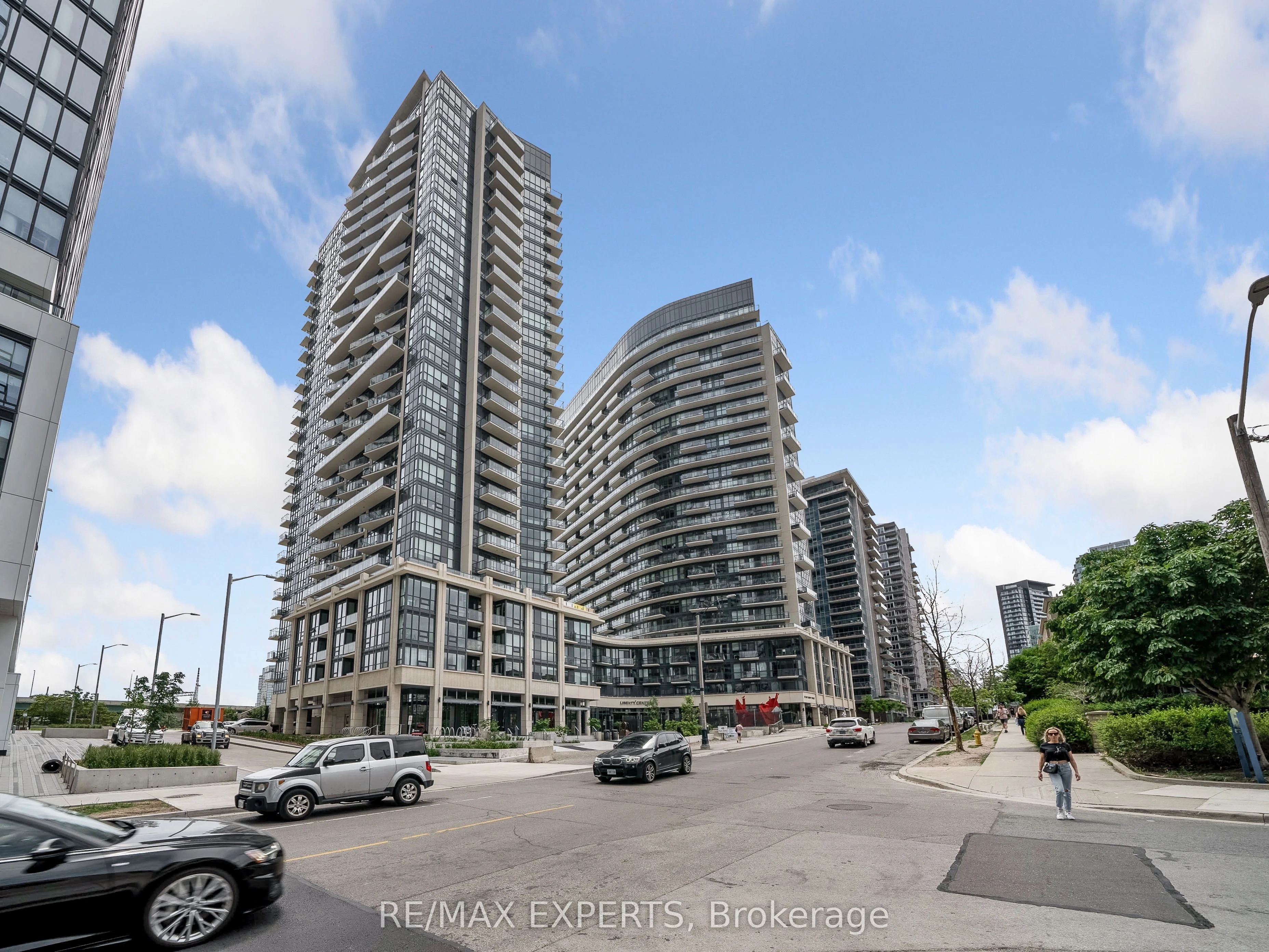 Condo Apartment in Toronto