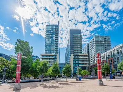 Condo Apartment in Toronto