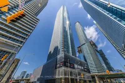 Condo Apartment in Toronto