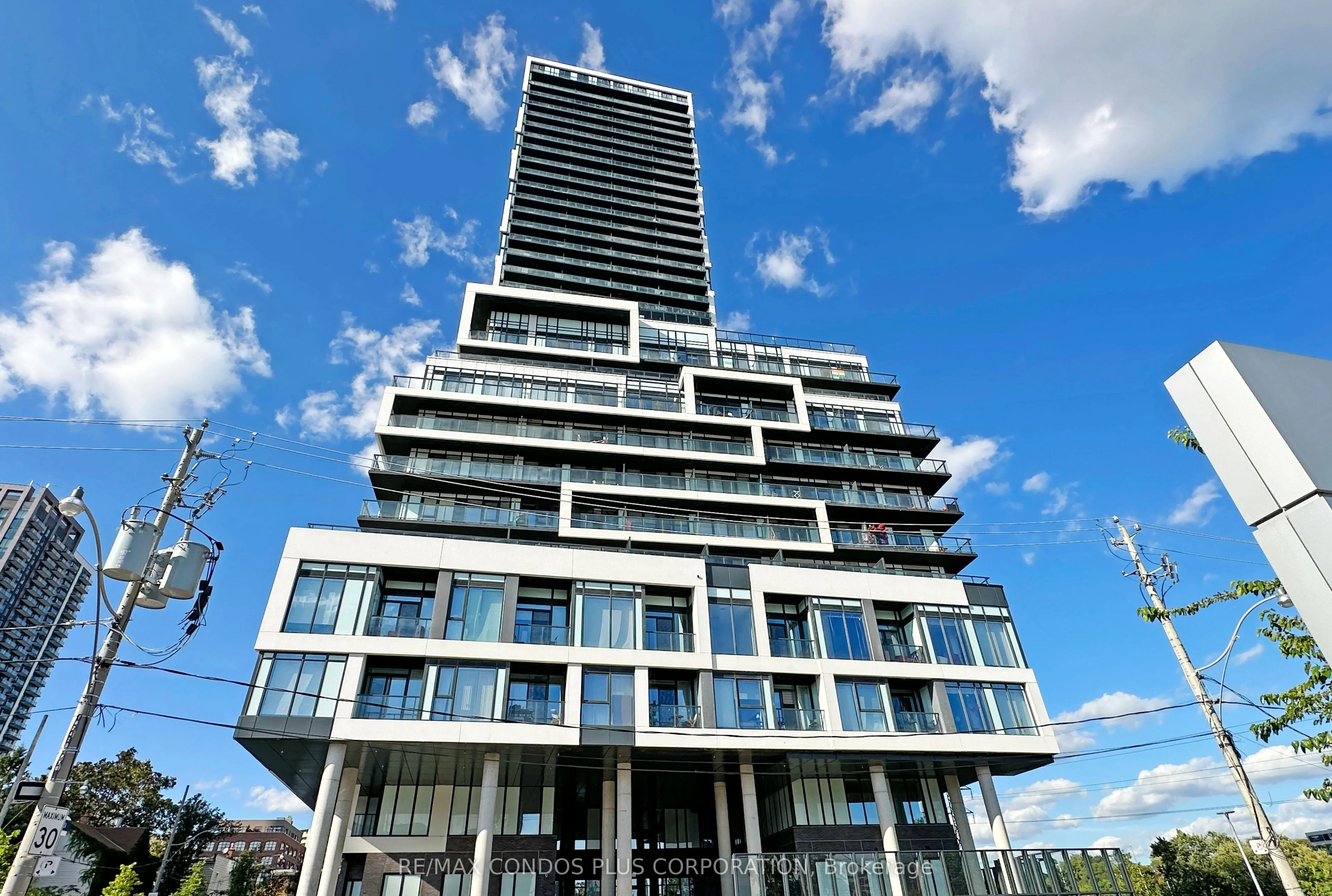 5 Defries Street 420, Toronto C08, On M5a 0w7