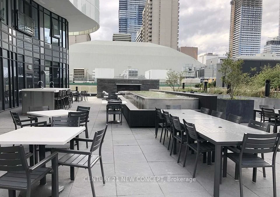 403 Church Street 2101, Toronto C08, ON M4Y 2C2