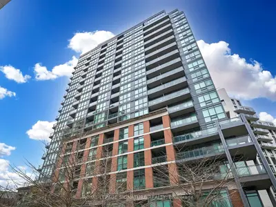 Condo Apartment in Toronto