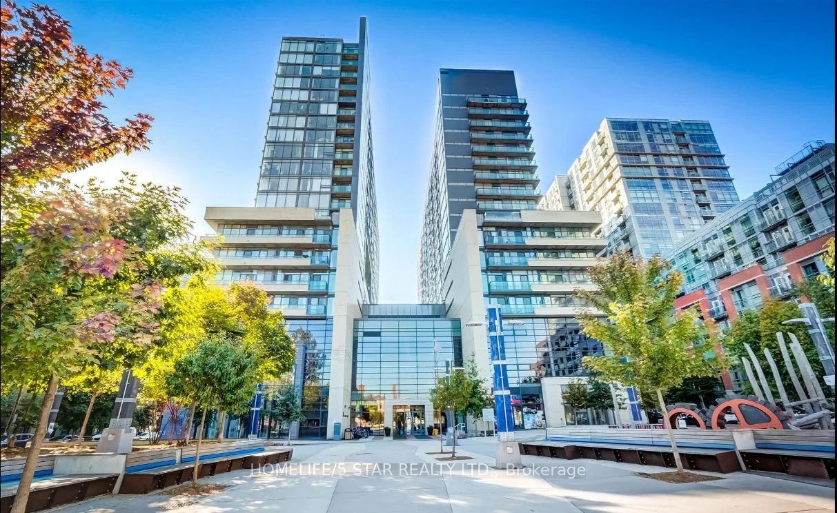 Condo Apartment in Toronto