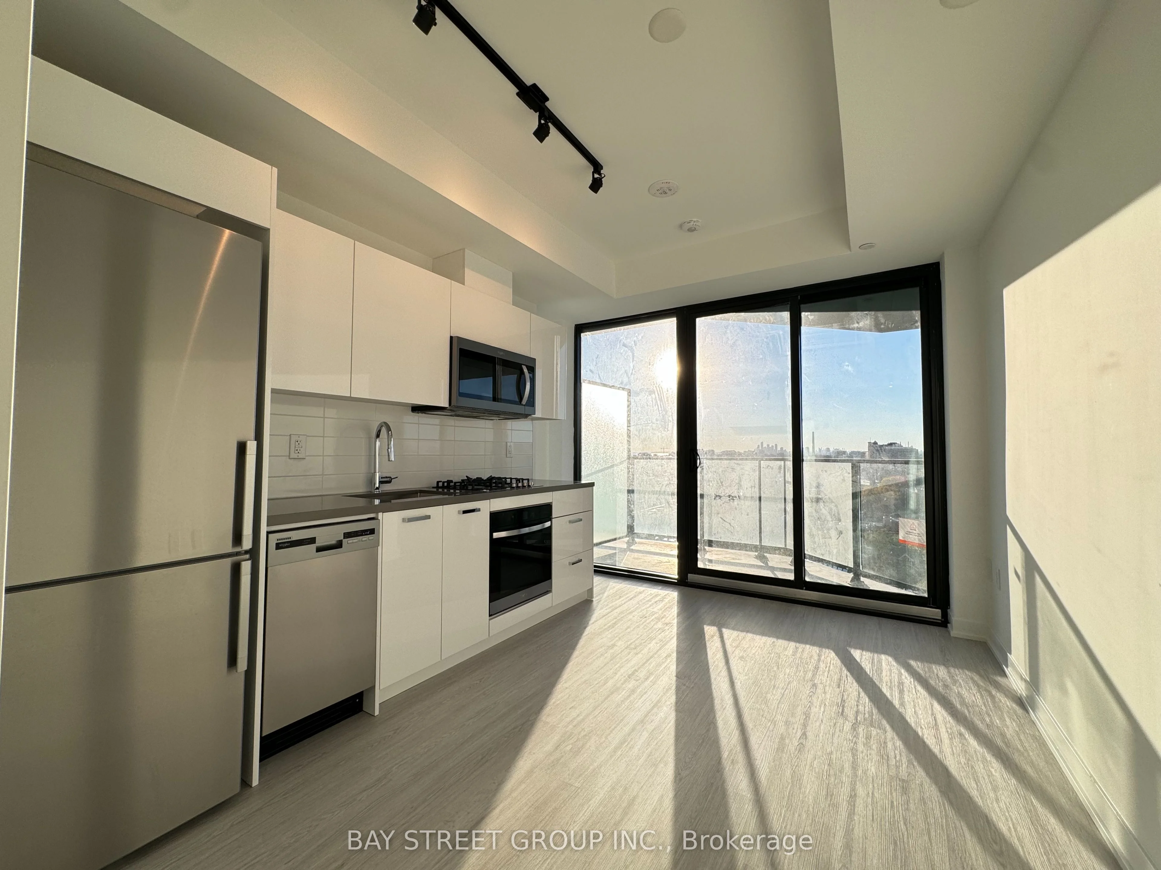 195 Mccaul Street 1512, Toronto C01, On M5t 1w6