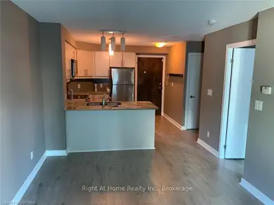 18 Harbour Street 804, Toronto C01, ON M5J 2Z6