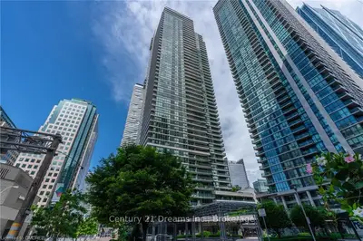 33 BAY Street 1611, Toronto C01, ON M5J 2Z3