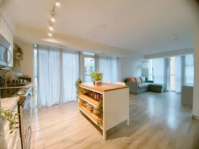 Condo Apartment in Toronto