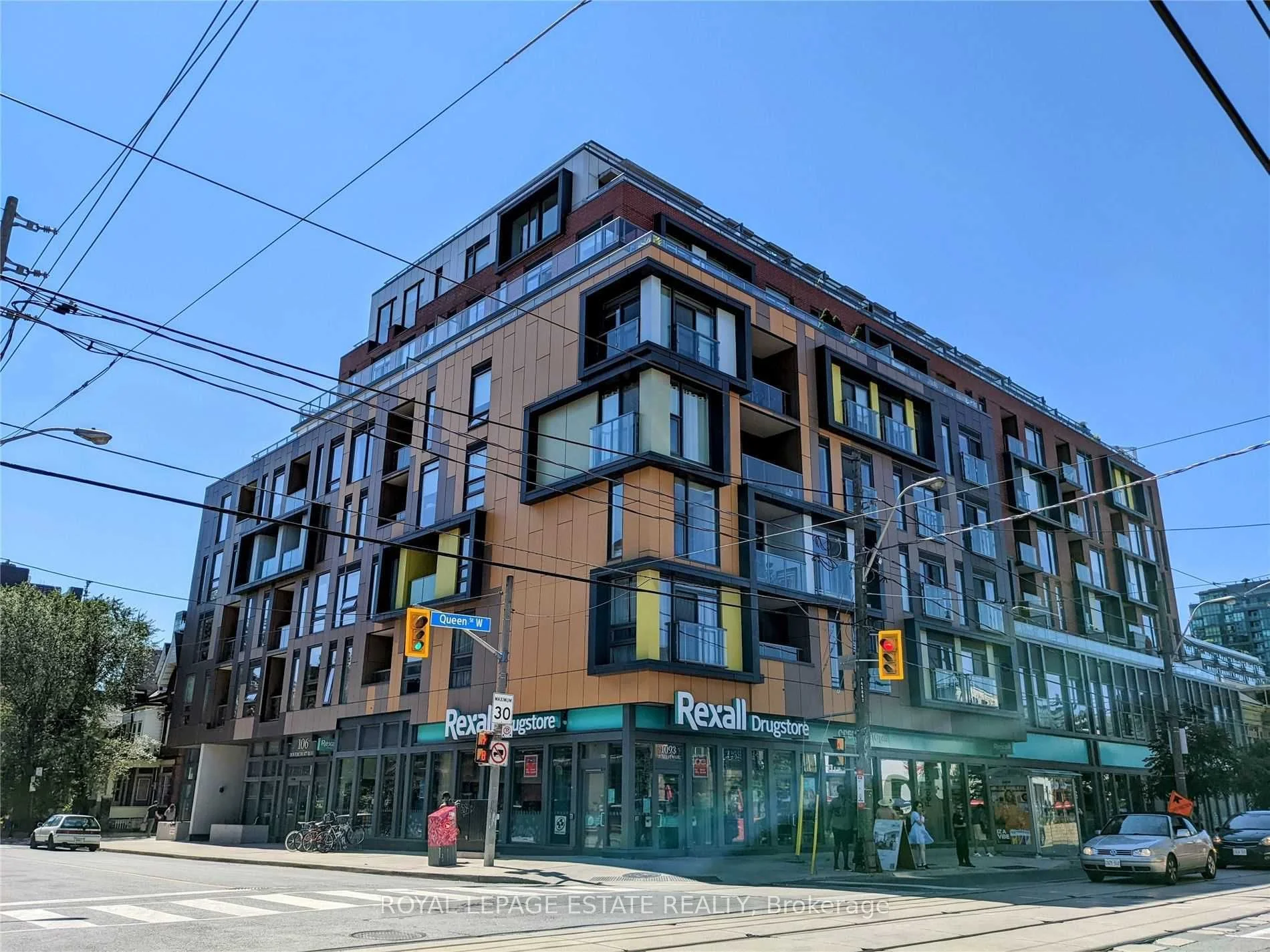 Condo Apartment in Toronto