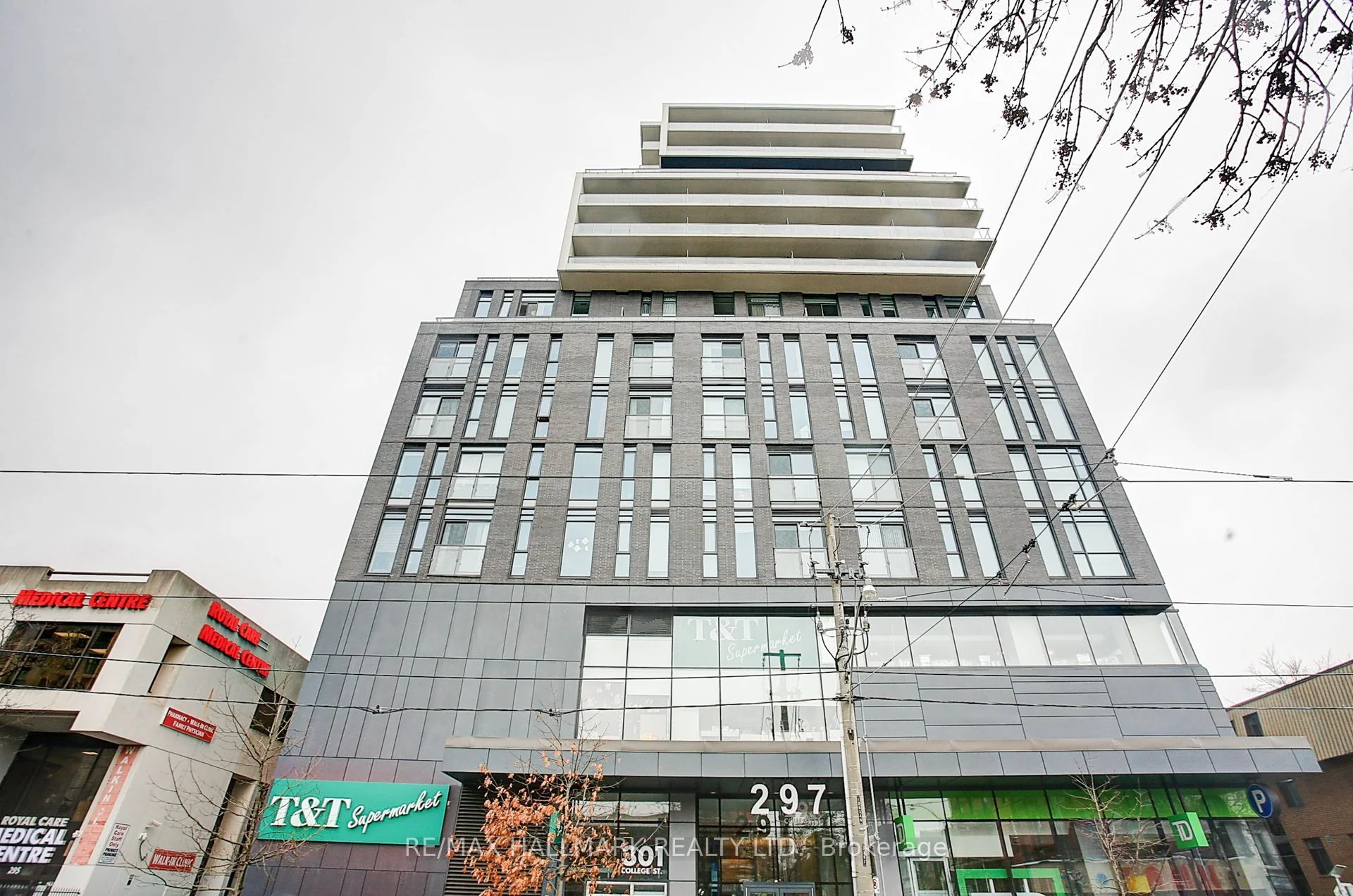 297 College Street 1608, Toronto C01, On M5t 0c2
