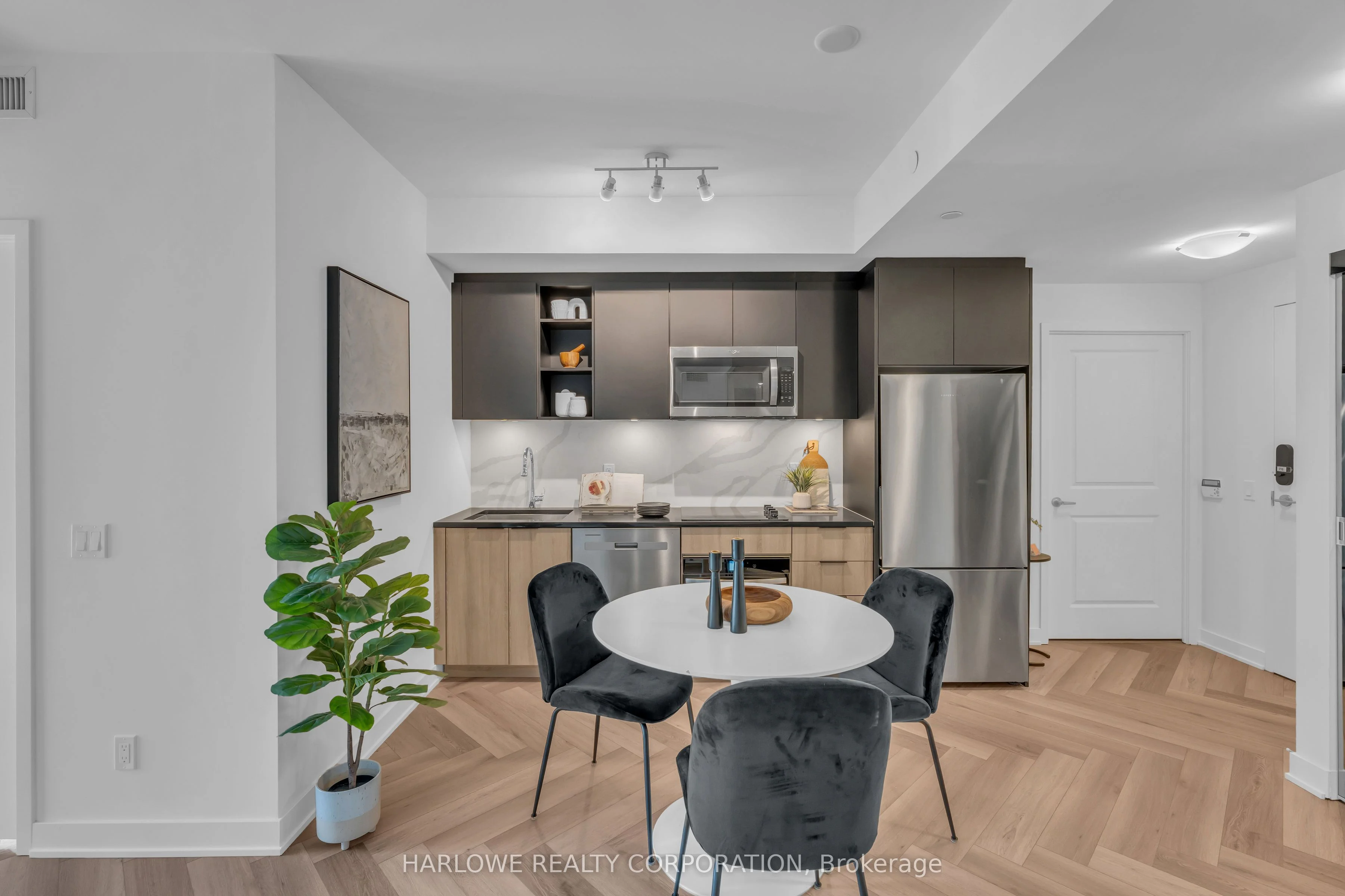 543 Richmond Street W 713, Toronto C01, On M5v 0w9