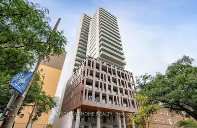 Condo Apartment in Toronto