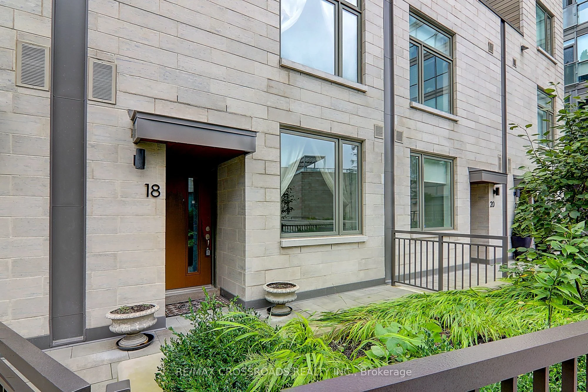 Condo Townhouse in Toronto