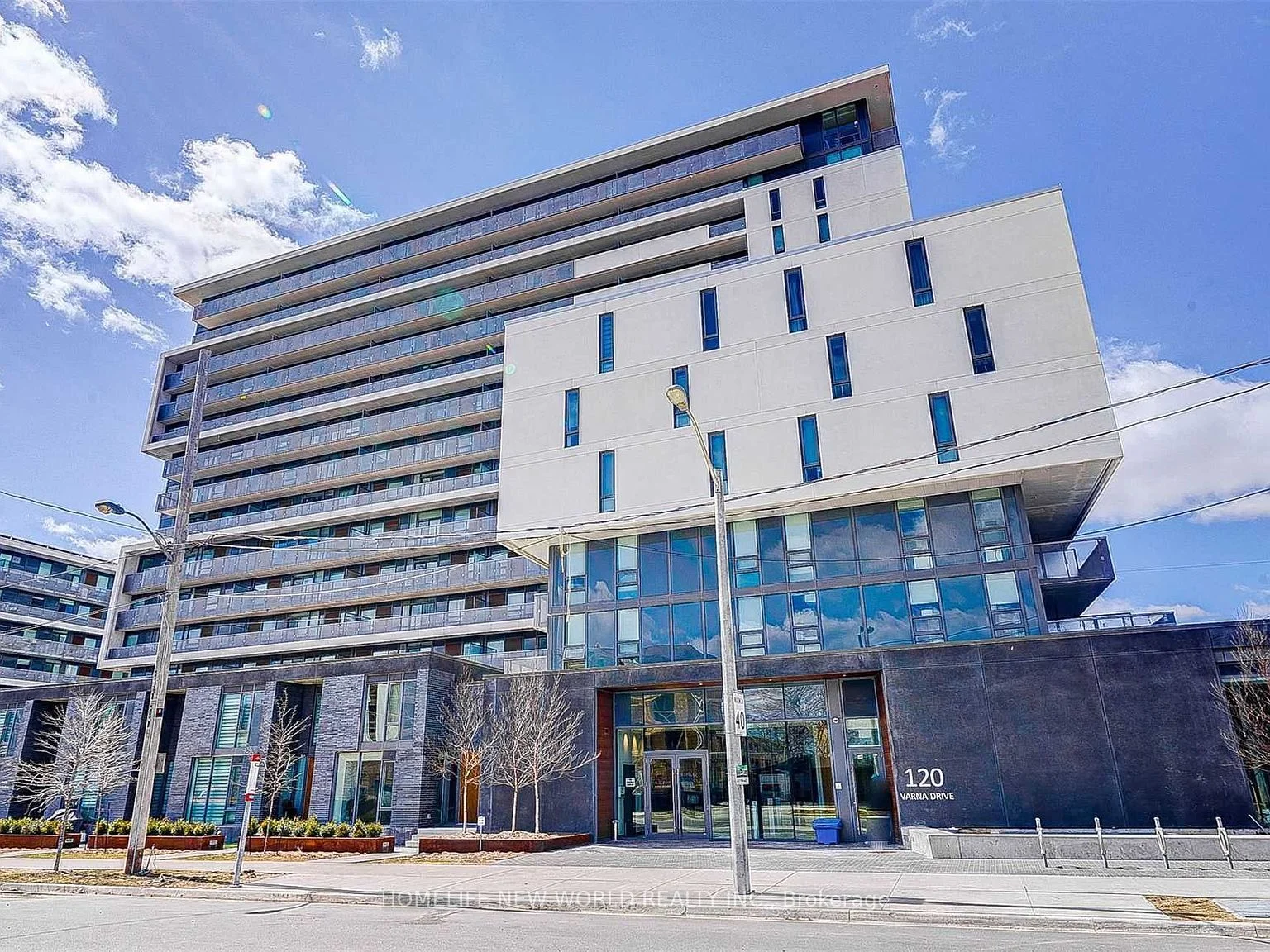 Condo Apartment in Toronto