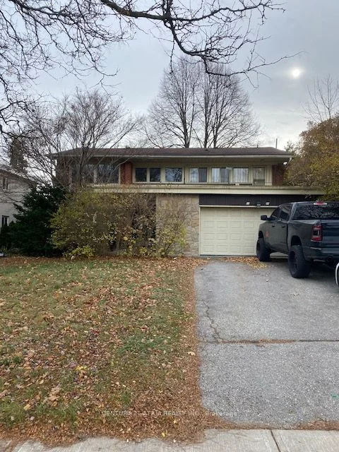 31 Tournament Street Bsmt, Toronto C12, On M2p 1k1