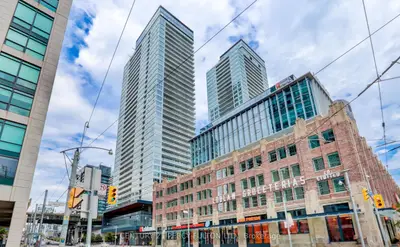 Condo Apartment in Toronto