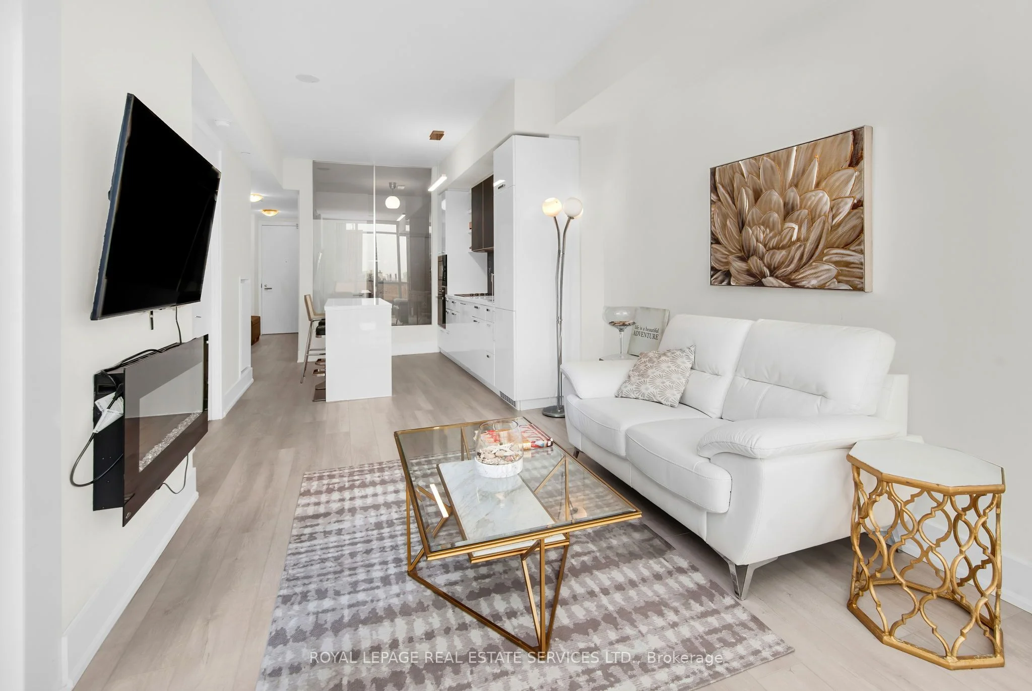 32 Davenport Road 1405, Toronto C02, On M5r 0b5
