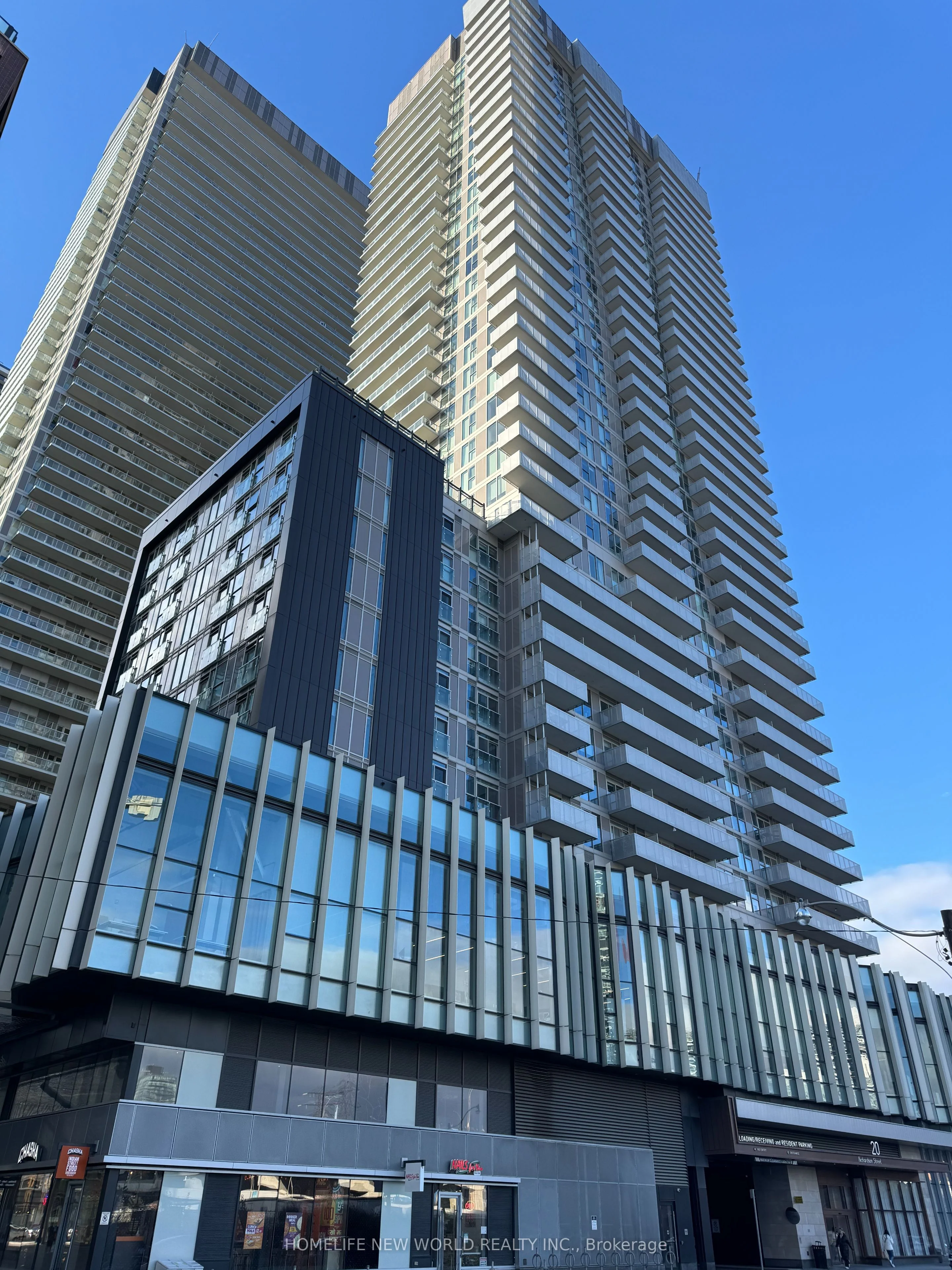 20 Richardson Street 2411, Toronto C08, On M5b 0a5