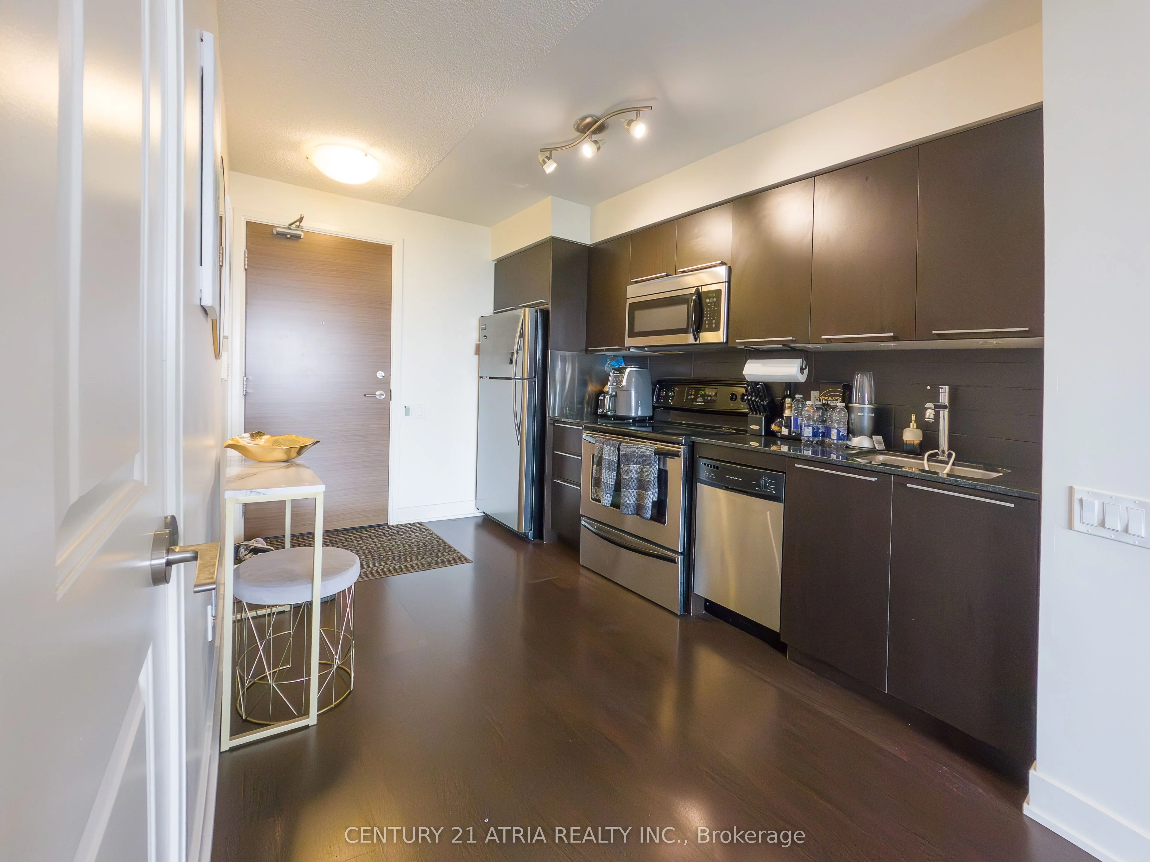 Condo Apartment in Toronto