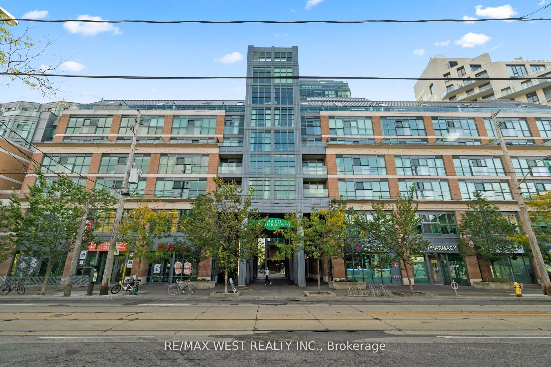 1169 Queen Street W 506, Toronto C01, On M6j 1j4