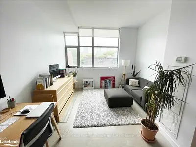 569 King Street E 305, Toronto C08, ON M5A 1M5