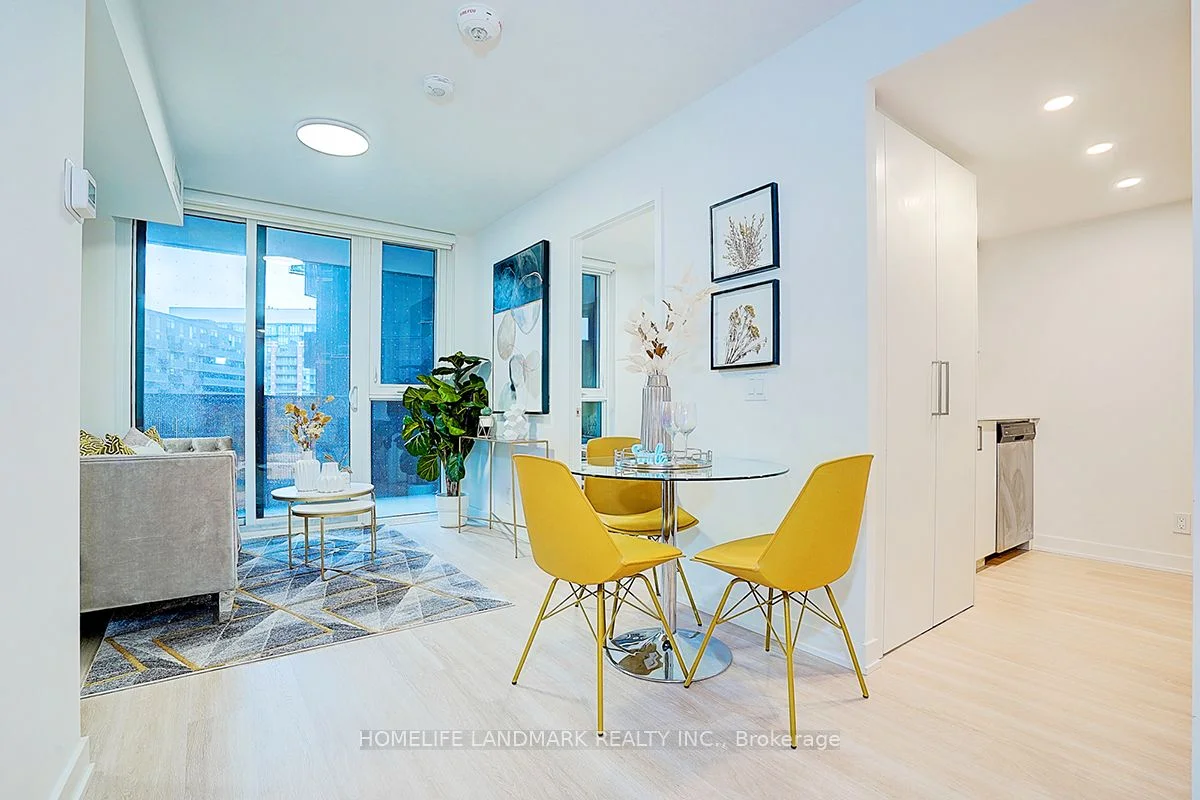 Condo Apartment in Toronto
