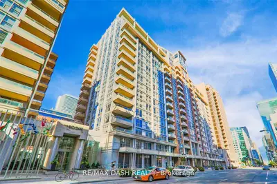 250 Wellington Street W 543, Toronto C01, On M5v 3p6