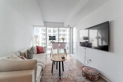 Condo Apartment in Toronto
