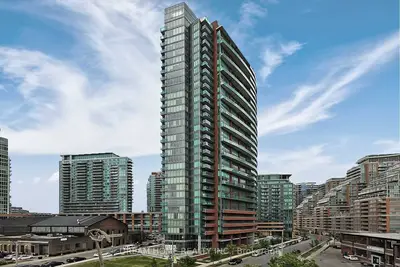 Condo Apartment in Toronto
