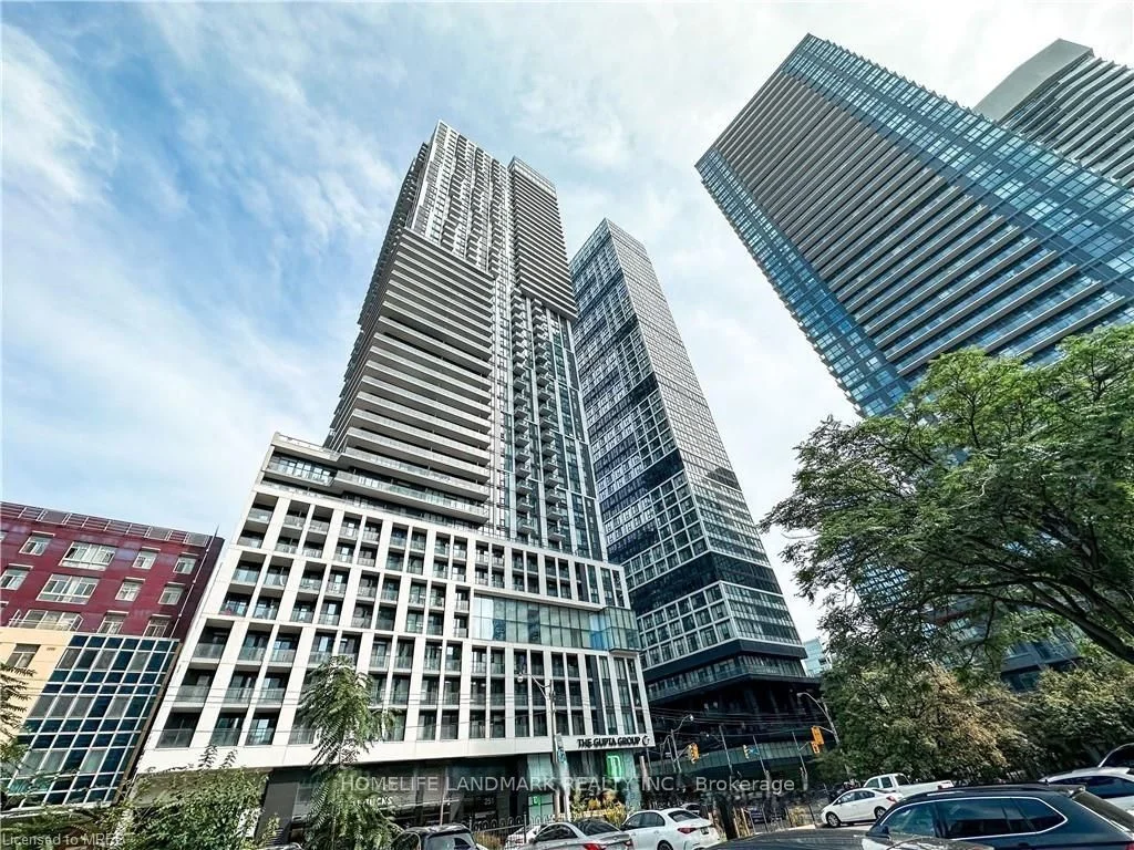 Condo Apartment in Toronto