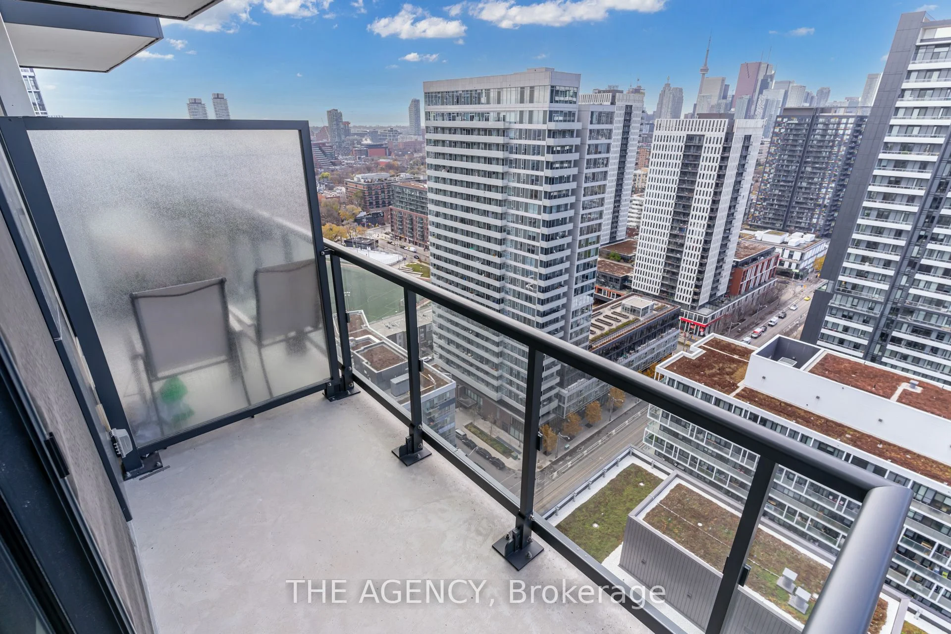 130 River Street 2507, Toronto C08, ON M5A 3P7