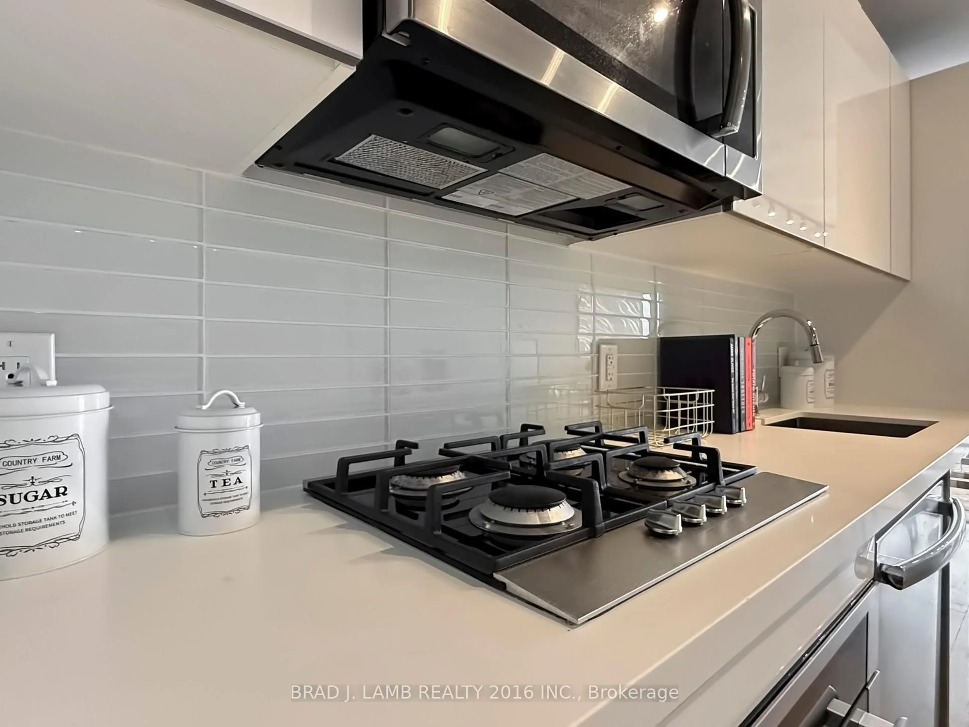 608 Richmond Street W 1209, Toronto C01, ON M5V 0N9